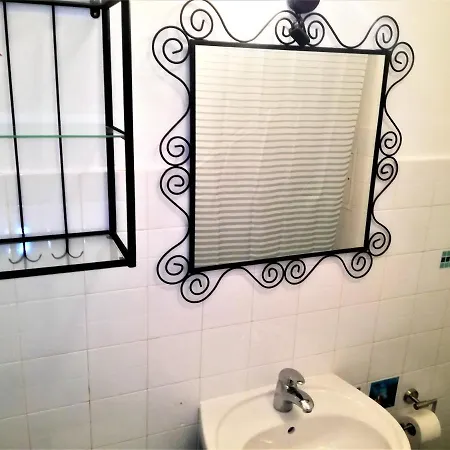 Апартаменты Leona Ловран