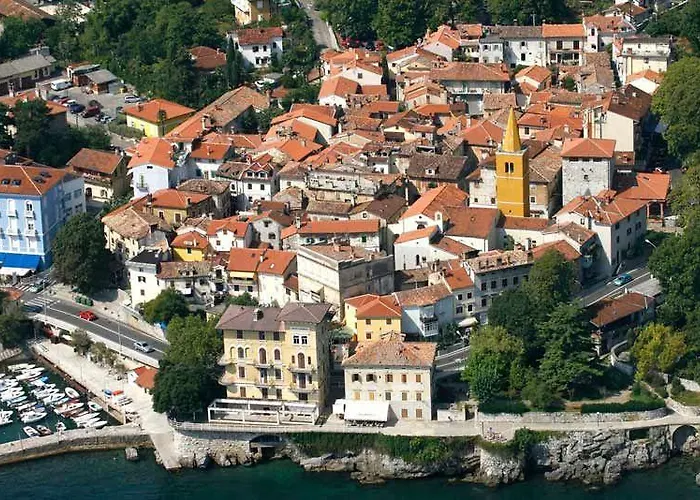 Leona Apartament Lovran